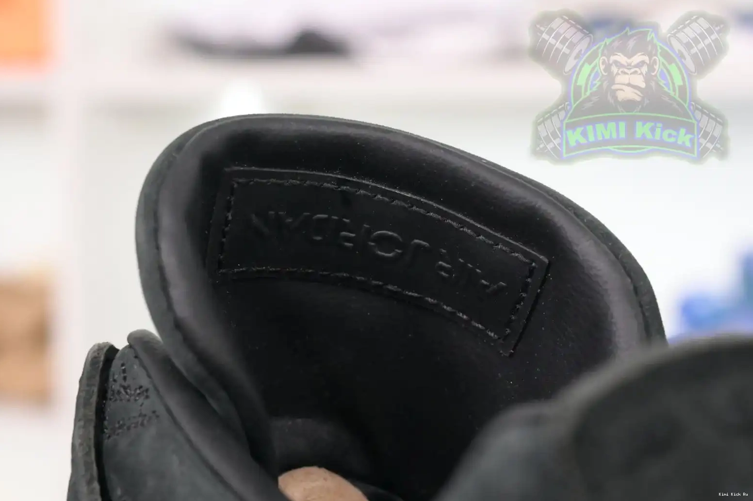 Jordan Kimikick Air black kaws Jordan 4 0612